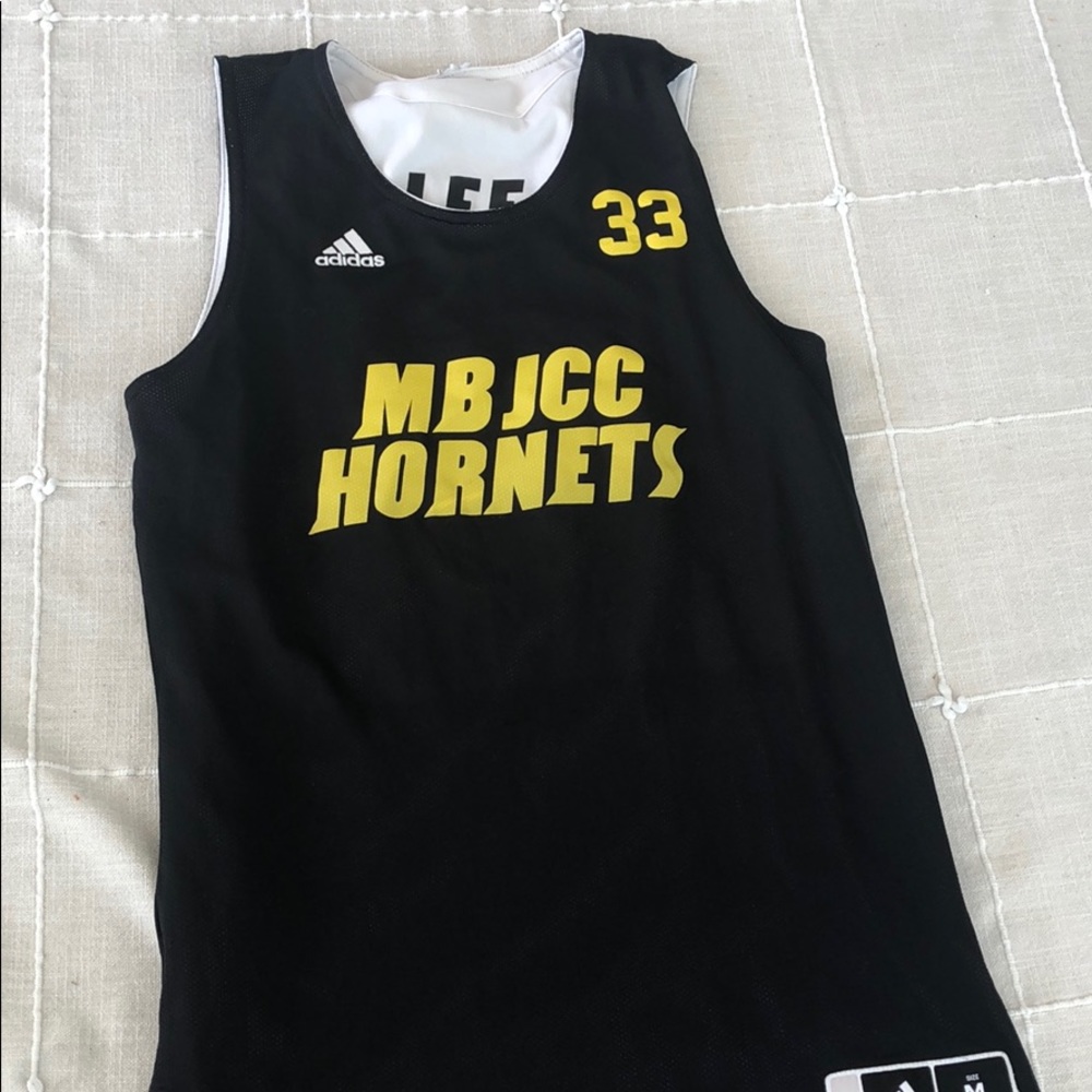 WHITE AND BLACK REVERSIBLE HORNETS JERSEY
